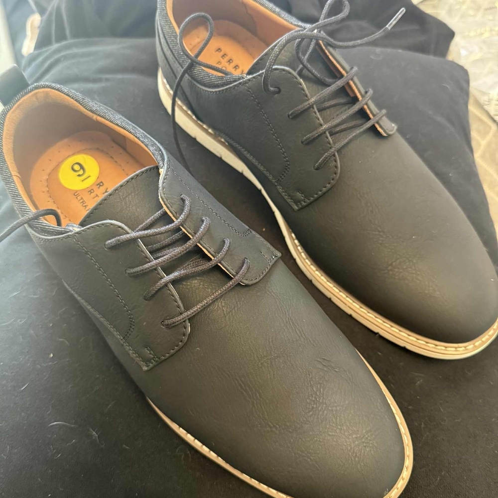 Perry Ellis Men's Dark Leather Derby Shoes